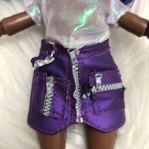 Rainbow High 2019 Krystal Bailey & Ruby Anderson dolls - Picture 2 of 10